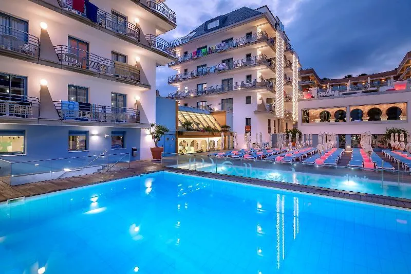 Hotel Alhambra Santa Susanna